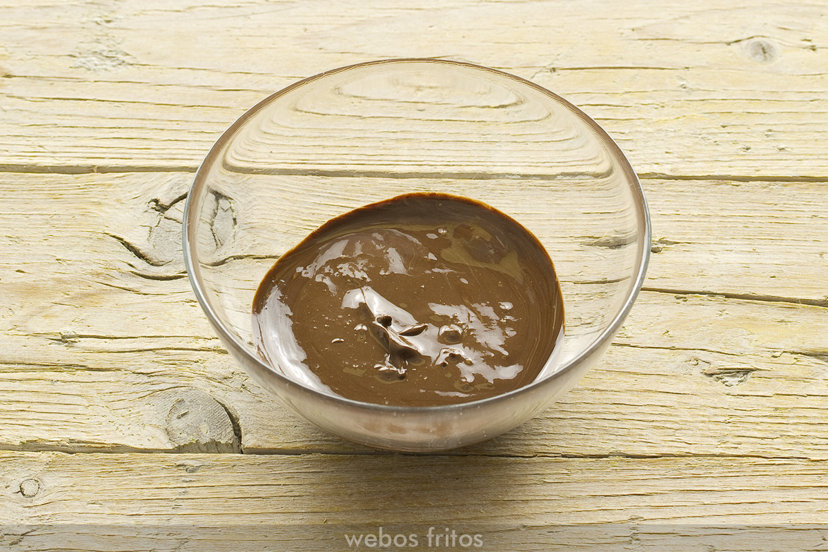 Crema de cacao y avellanas. Paso 1