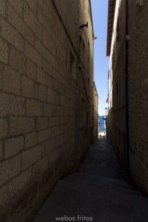 Otra calle occidental de Korčula