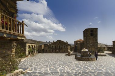 Plaza de María Cristina en Valverde de los Arroyos