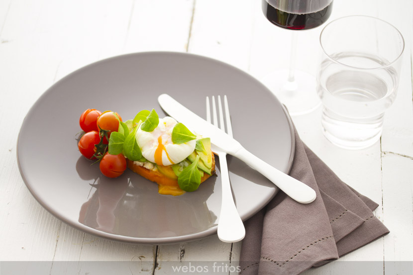 Tosta de batata, queso y aguacate