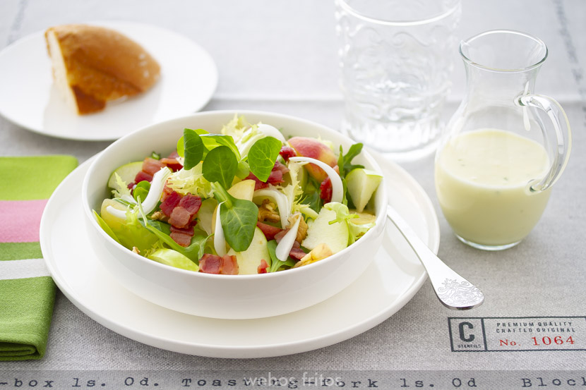 Ensalada con frutas y vinagreta de yogur