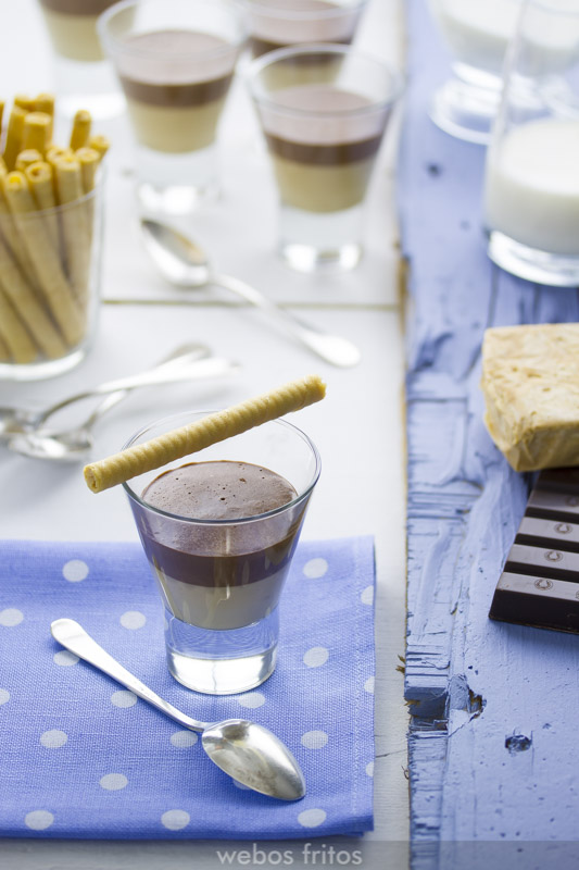 Vasitos de turrón y chocolate