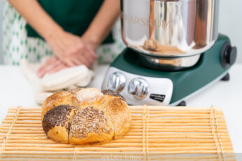 Corona de semillas con la amasadora Ankarsrum